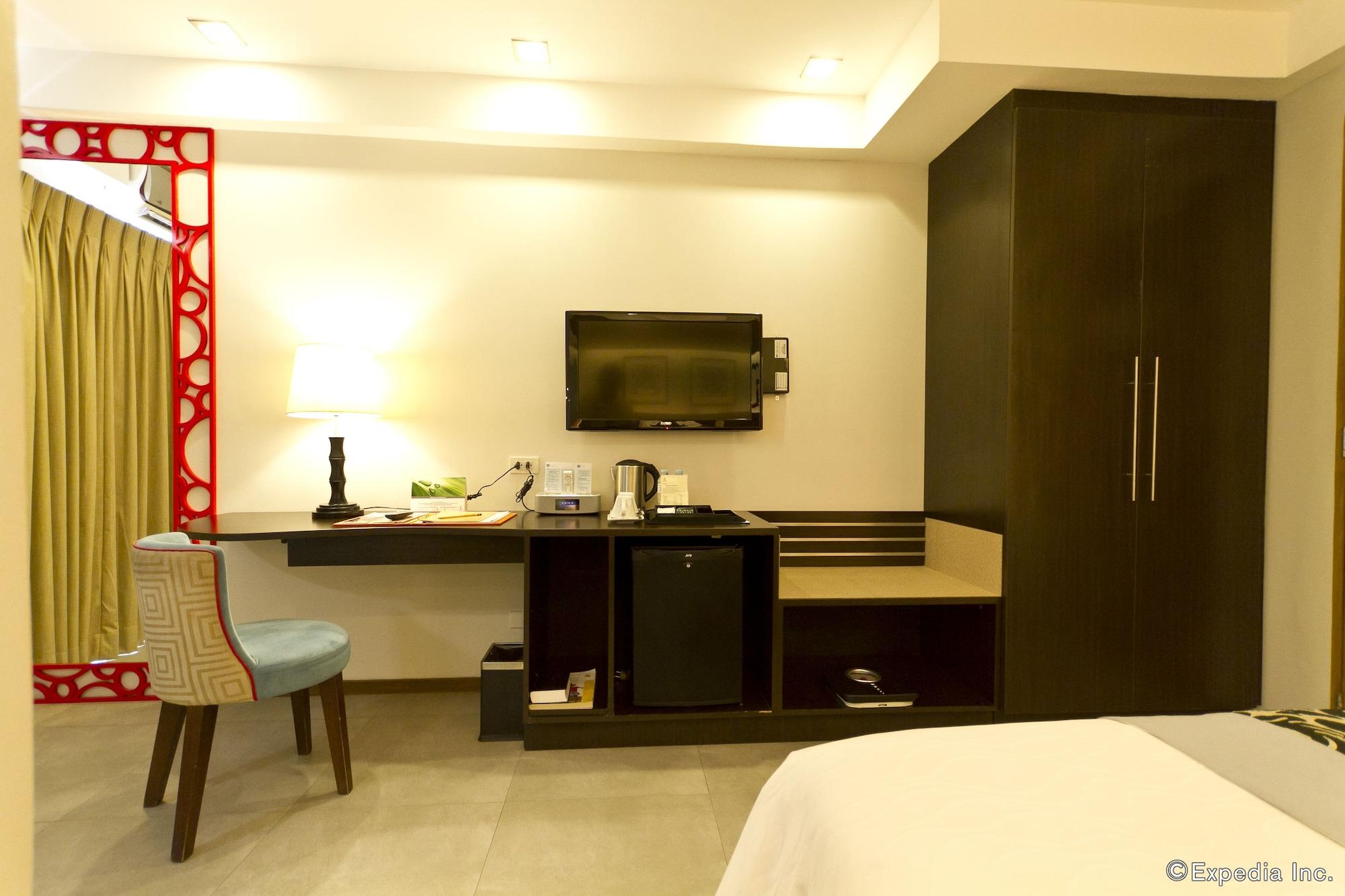 St Mark Hotel Cebu Exterior photo